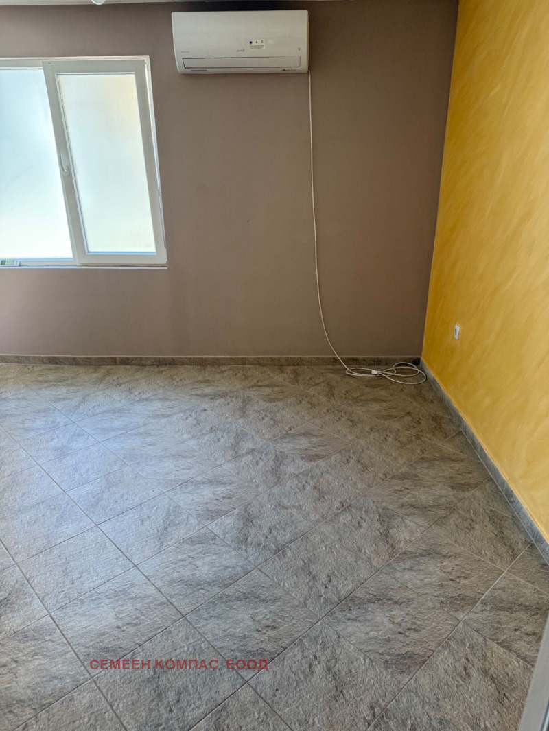 Προς ενοικίαση  Στούντιο Πλοβδηβ , Καρτσηιακα , 35 τ.μ | 49920633 - εικόνα [3]