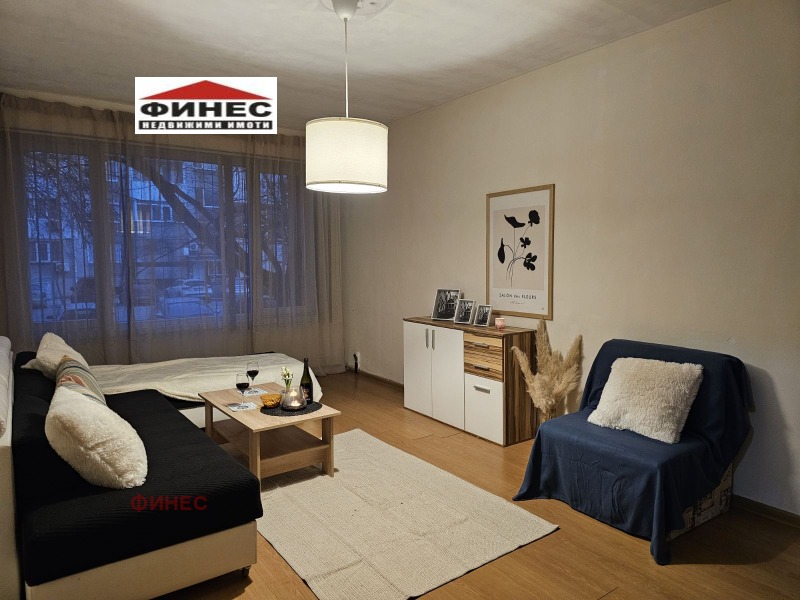 Para alugar  1 quarto Plovdiv , Vastanitcheski , 64 m² | 54497136