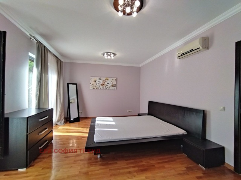 Te huur  2 slaapkamers Sofia , v.z.Kinotsentara , 180 m² | 53727100 - afbeelding [9]