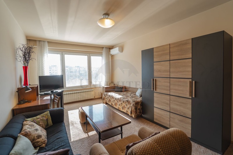 En renta  1 dormitorio Sofia , Mladost 1 , 65 metros cuadrados | 77936533 - imagen [2]