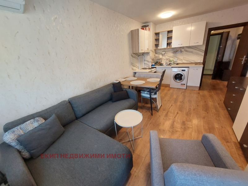 Do wynajęcia  1 sypialnia Sofia , Darwenica , 65 mkw | 63278720 - obraz [3]