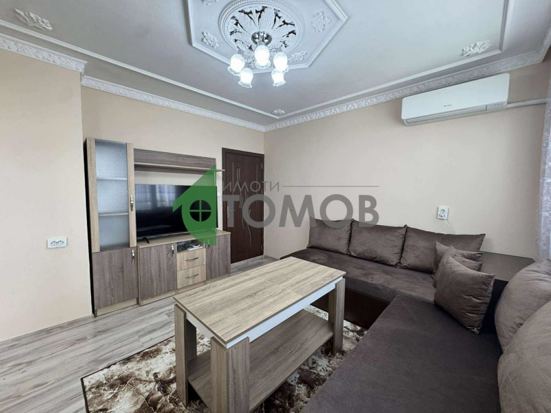 Дава под наем  2-стаен град Шумен , Пазара , 63 кв.м | 52685648