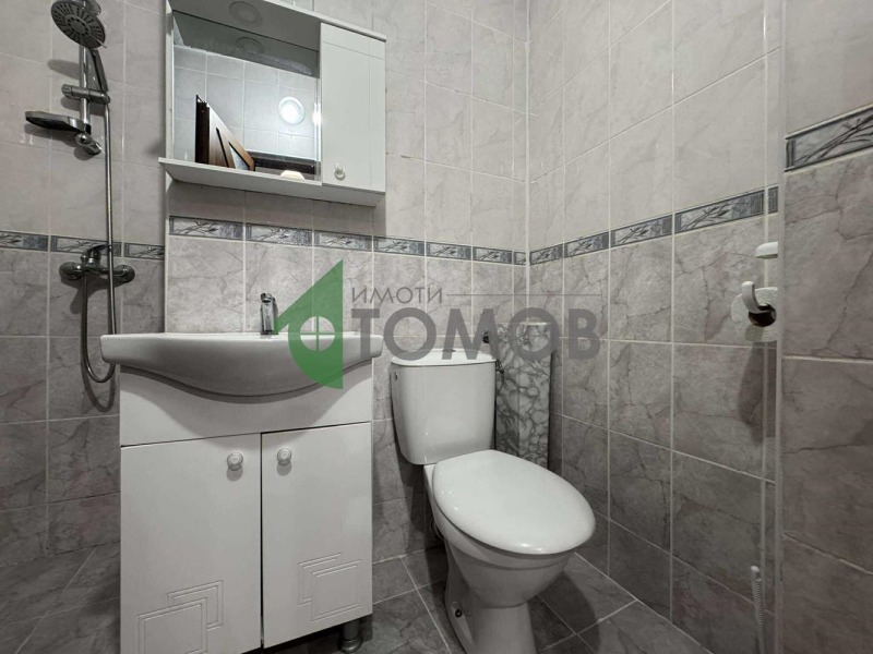 Дава под наем  2-стаен град Шумен , Пазара , 63 кв.м | 52685648 - изображение [8]