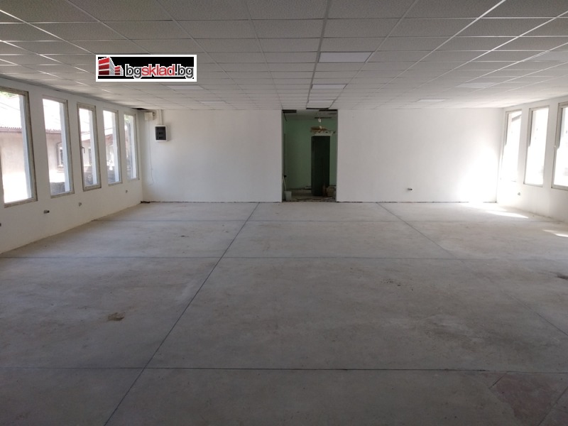 De inchiriat  Cladire industriala Sofia , Moderno predgradie , 250 mp | 29385221 - imagine [2]