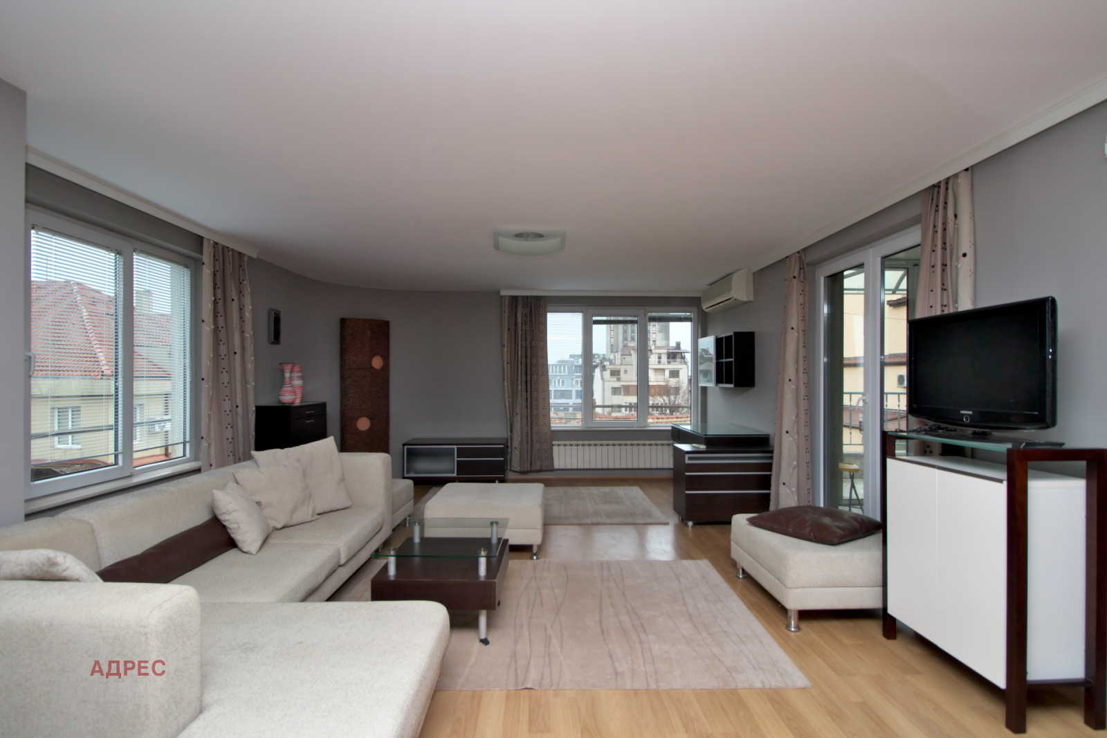 Дава под наем 3-СТАЕН, гр. Варна, Център, снимка 4 - Апартаменти - 54353281