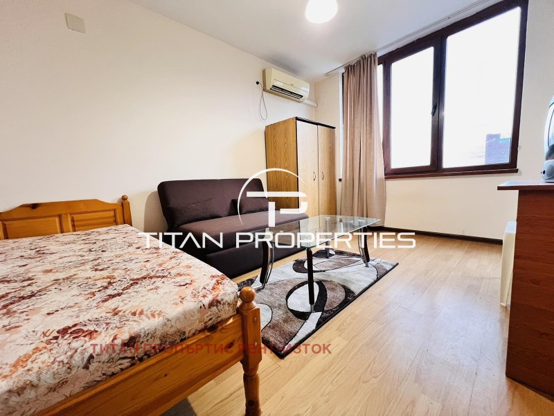 Vuokrattavana  2 makuuhuonetta Burgas , Vazraždane , 74 neliömetriä | 90016942
