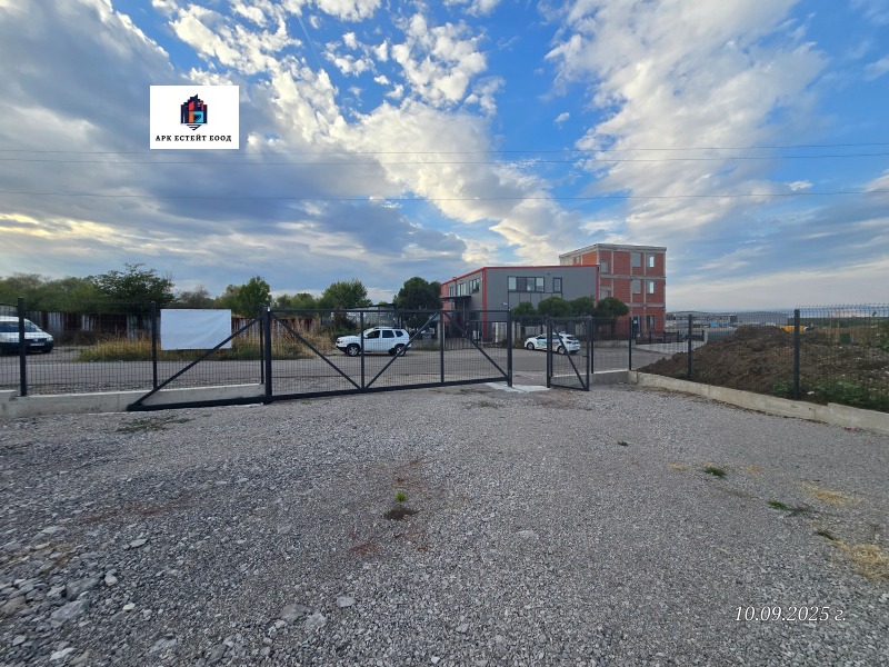 Kiadó  Cselekmény Sofia , Suhodol , 640 négyzetméter | 10013971 - kép [11]