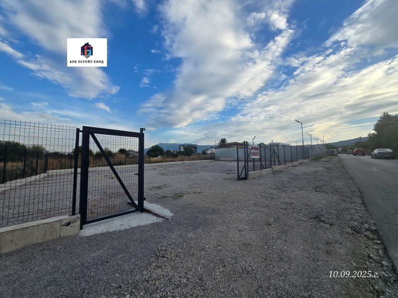 Kiadó  Cselekmény Sofia , Suhodol , 640 négyzetméter | 10013971 - kép [2]