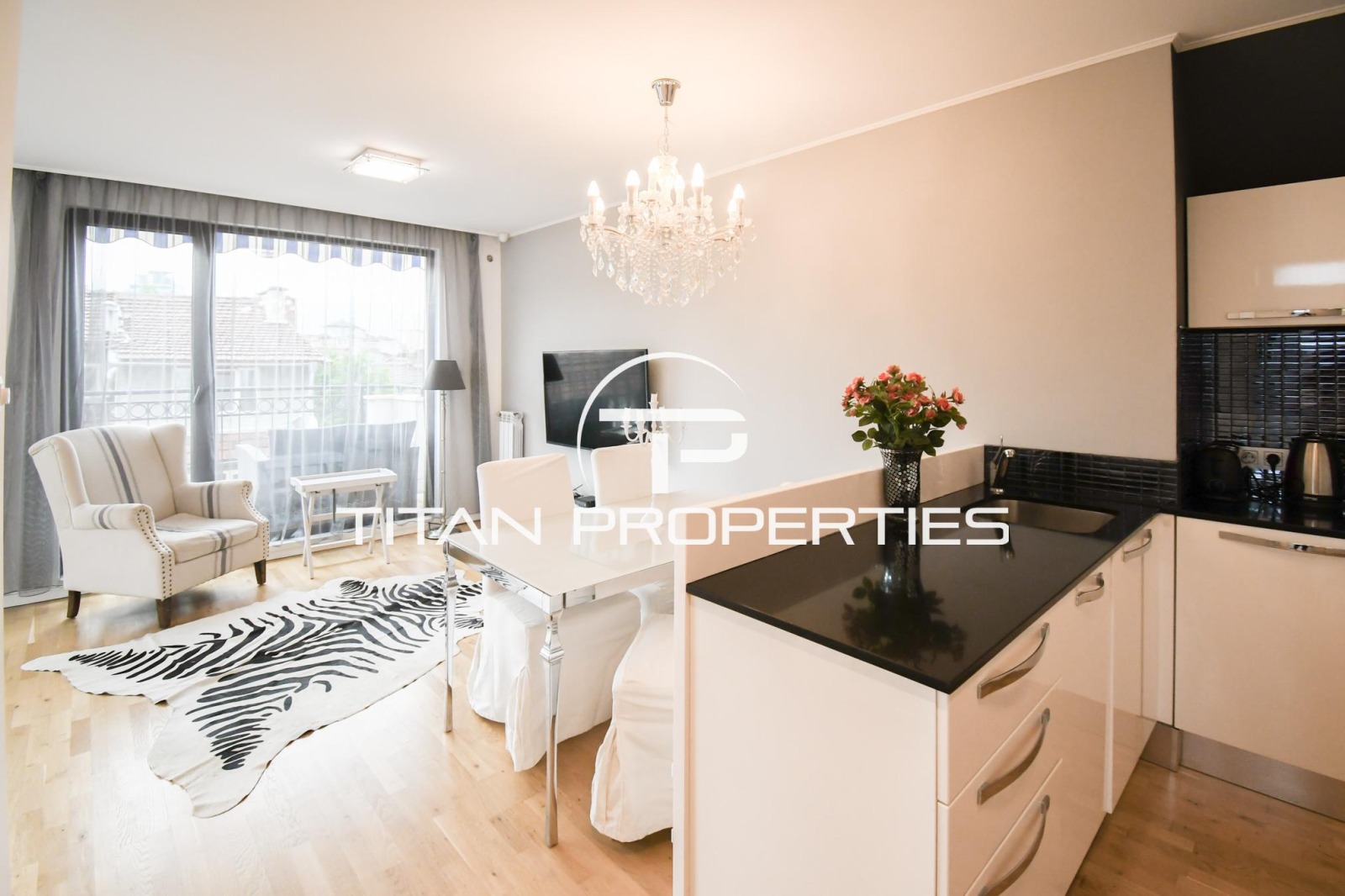 Дава под наем 3-СТАЕН, гр. София, Център, снимка 2 - Апартаменти - 54342024