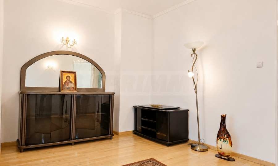 Дава под наем 3-СТАЕН, гр. София, Лозенец, снимка 7 - Апартаменти - 54589940