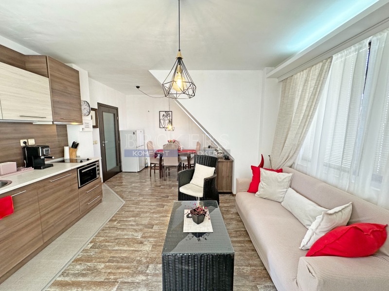 Дава под Наем 2-СТАЕН в град Варна, Операта - 65 кв.м / 562.42 € » 1 100 лв., КОМФОРТ И ФОРОС БРОКЪРС