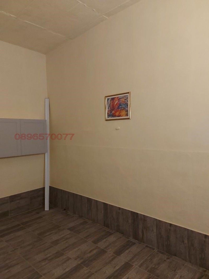 Дава под наем ГАРАЖ, ПАРКОМЯСТО, гр. София, Изток, снимка 3 - Гаражи и паркоместа - 52781645