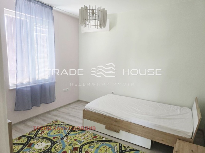De inchiriat  Etajul casei Plovdiv , Ostromila , 120 mp | 28694645 - imagine [9]