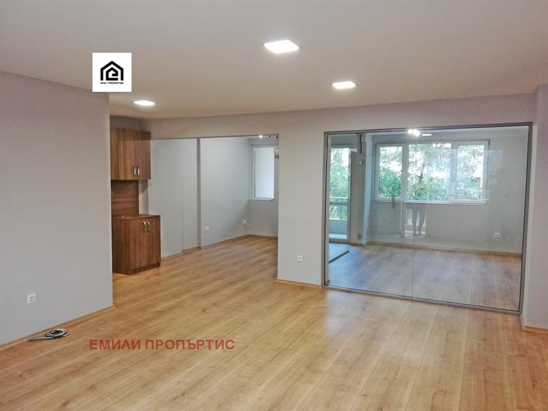 Дава под наем ОФИС, гр. София, Център