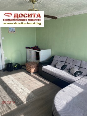 2 dormitorios Tri chuchura - yug, Stara Zagora