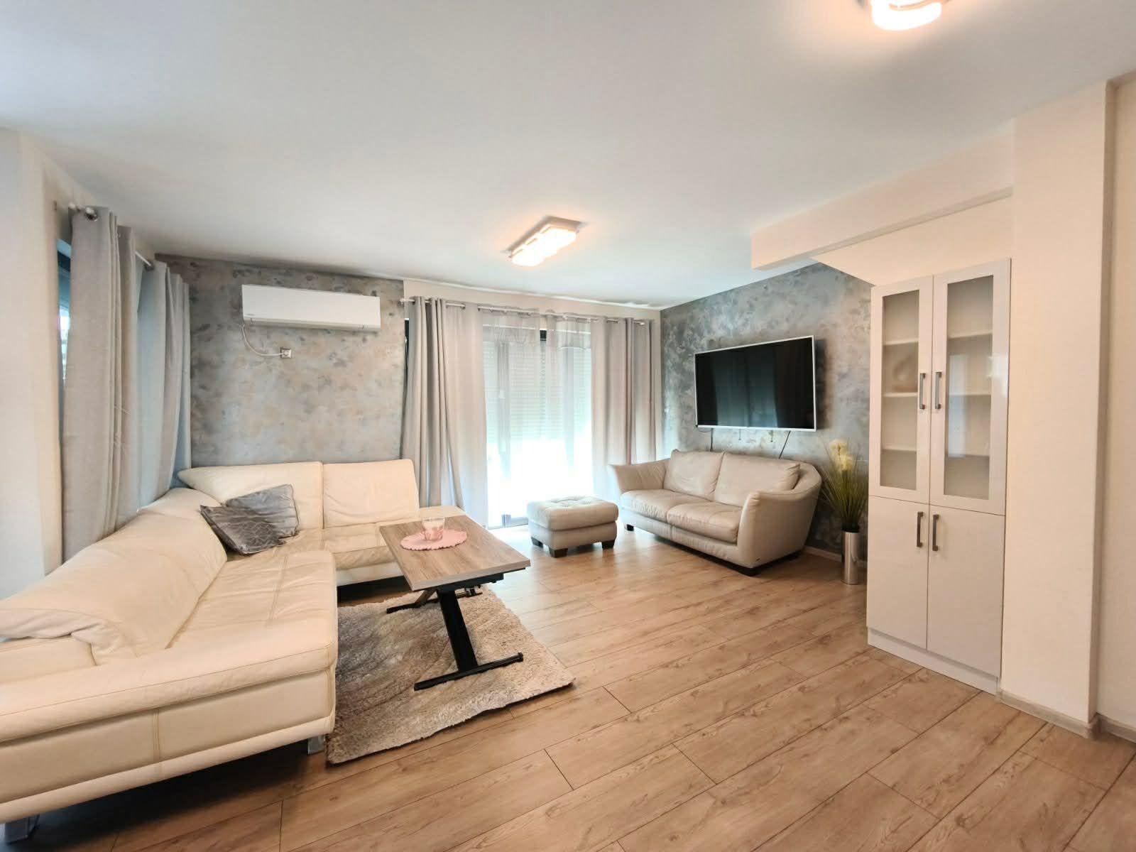 Дава под наем КЪЩА, гр. Бургас, Сарафово, снимка 4 - Къщи - 54339686