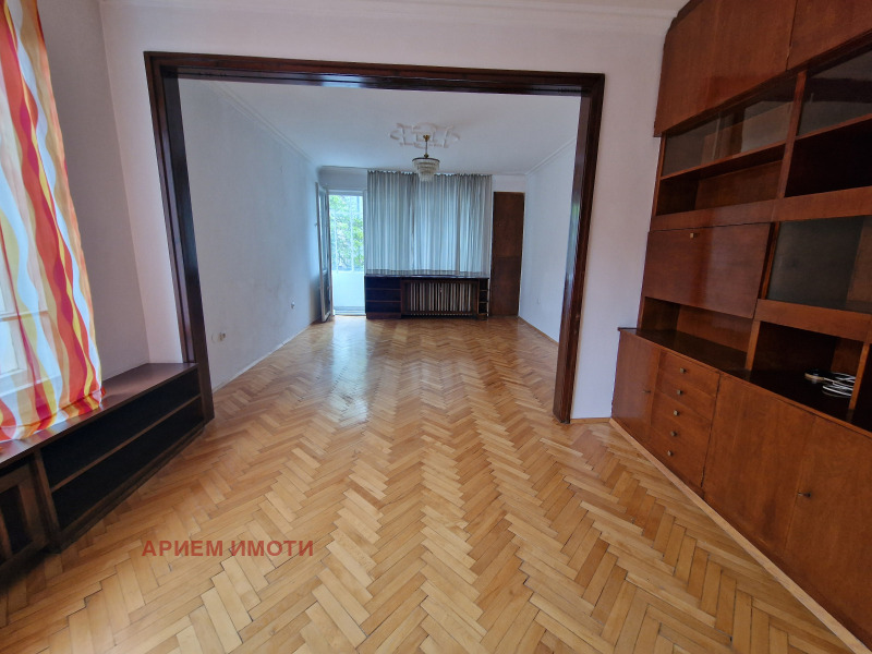 Kiadó  1 hálószoba Sofia , Centar , 80 négyzetméter | 81264794