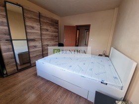 1 chambre Tsentar, Varna 1