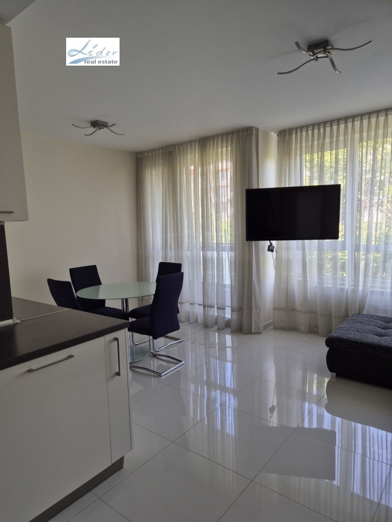 Zu vermieten  1 Schlafzimmer Sofia , Nadeschda 3 , 62 qm | 65664430 - Bild [2]