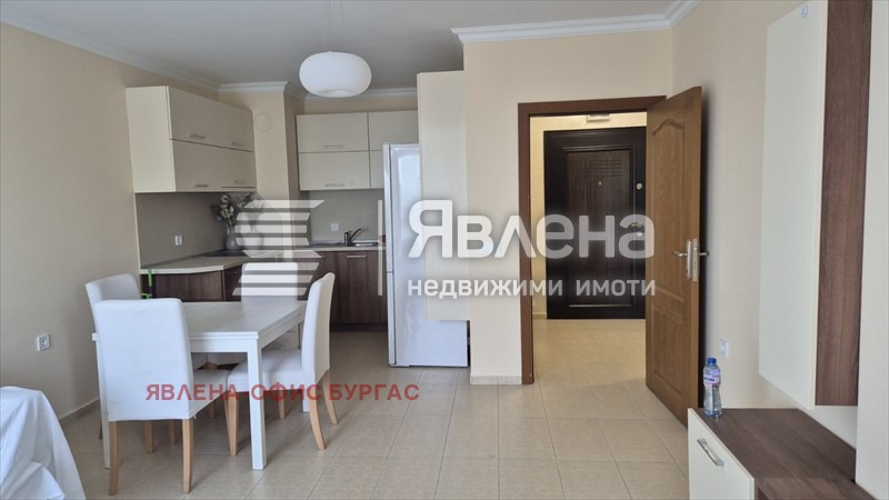 Дава под наем 2-СТАЕН, гр. Бургас, Лазур, снимка 5 - Апартаменти - 55193532