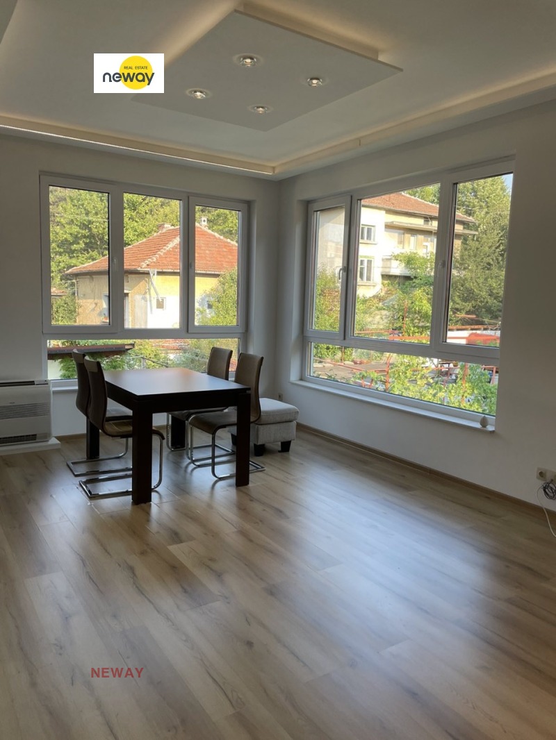 A louer  2 chambres Pleven , Chirok tsentar , 100 m² | 58695803