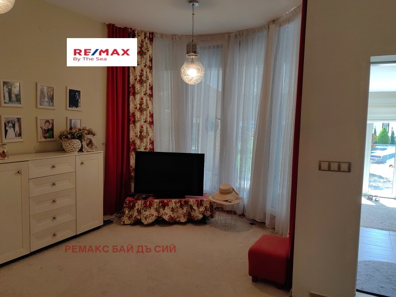 Da affittare  2 camere da letto Varna , k.k. Sv.Sv. Konstantin i Elena , 111 mq | 89966841 - Immagine [13]