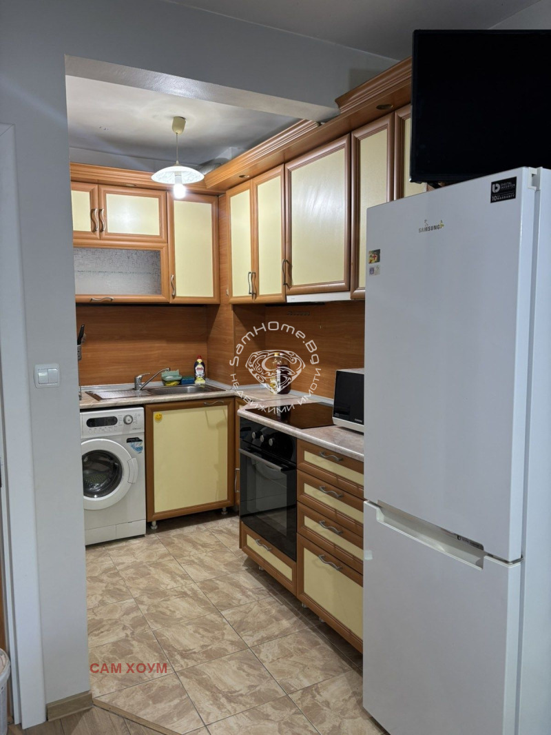 Zu vermieten  2 Schlafzimmer Warna , Okraschna bolniza-Generali , 75 qm | 21627075