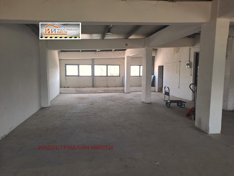 De inchiriat  Cladire industriala Plovdiv , Industrialna zona - Sever , 200 mp | 76638145 - imagine [6]