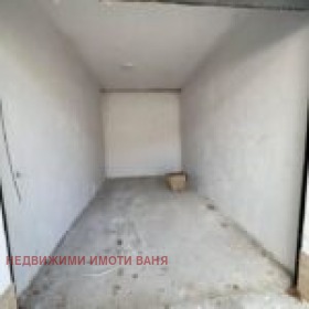 Дава под наем  Гараж област Пловдив , гр. Карлово , 18 кв.м | 58015480 - изображение [2]