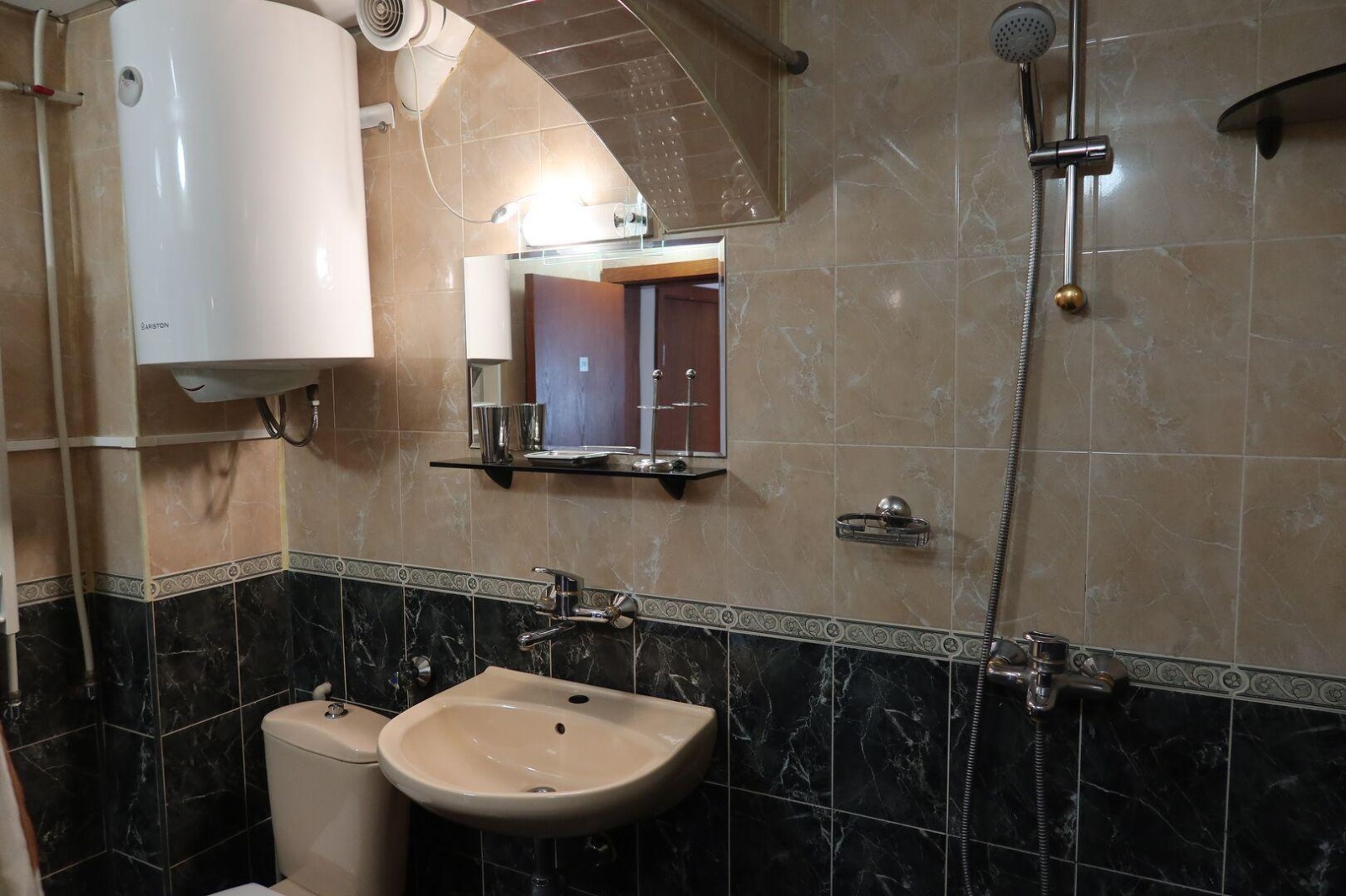 Дава под наем 3-СТАЕН, гр. София, Симеоново, снимка 9 - Апартаменти - 54353233