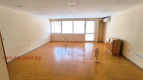 ОФИС, 104 m2
