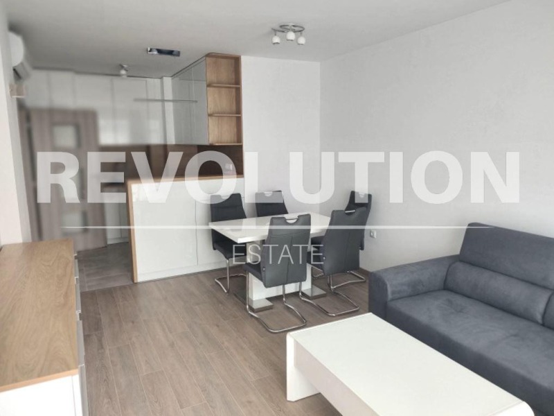 Da affittare  1 camera da letto Varna , Kolhozen pazar , 60 mq | 95474697