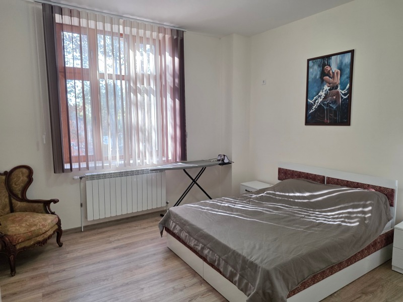 Дава под наем 2-СТАЕН, гр. Добрич, Център, снимка 13 - Апартаменти - 53542761