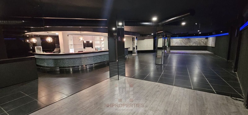 För uthyrning  Bar Plovdiv , Karsjijaka , 300 kvm | 53521937 - bild [11]