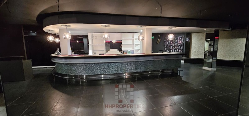 För uthyrning  Bar Plovdiv , Karsjijaka , 300 kvm | 53521937