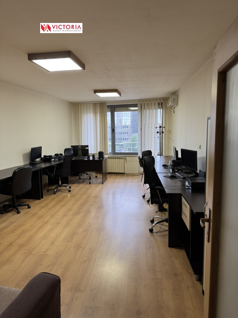 Kiralık  Ofis Sofia , Iztok , 126 metrekare | 61596408