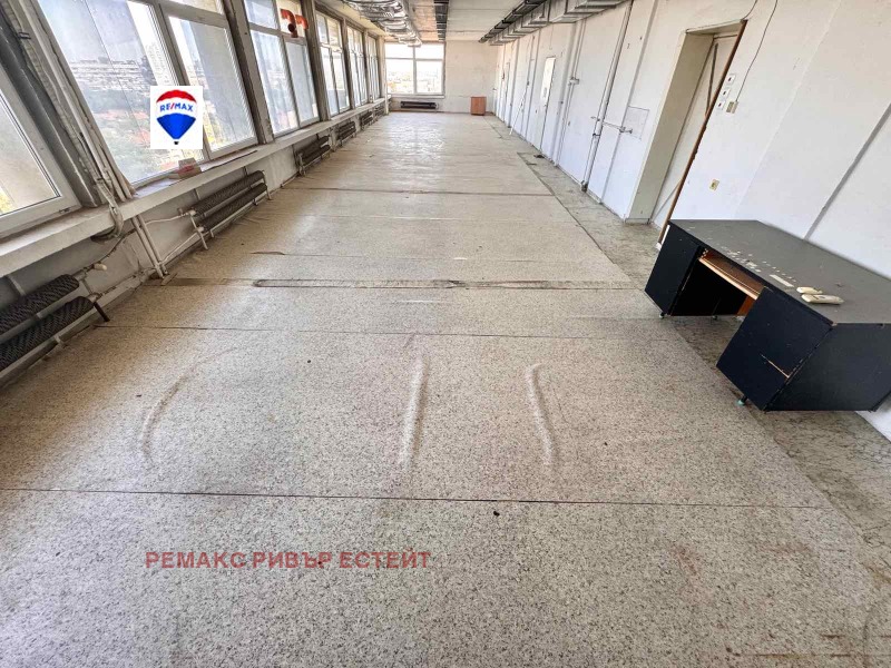 Do wynajęcia  Biuro Ruse , Szirok centar , 200 mkw | 28739329 - obraz [3]