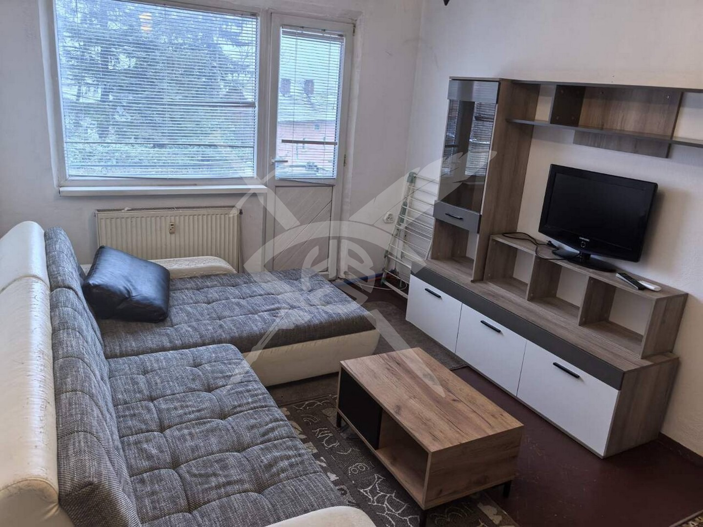 Дава под наем ЕТАЖ ОТ КЪЩА, гр. София, гр. Нови Искър