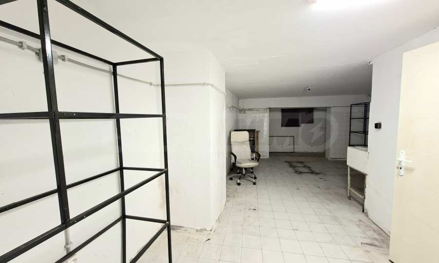 Дава под наем МАГАЗИН, гр. Варна, Център, снимка 4 - Магазини - 53771013