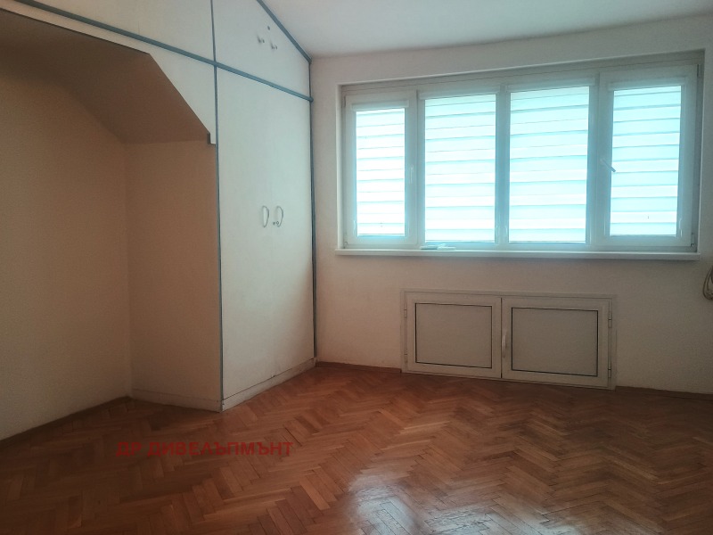 For Rent  2 bedroom Sofia , Tsentar , 150 sq.m | 74590010 - image [9]