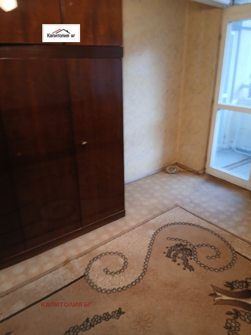 Дава под наем 3-СТАЕН, гр. Кърджали, Център