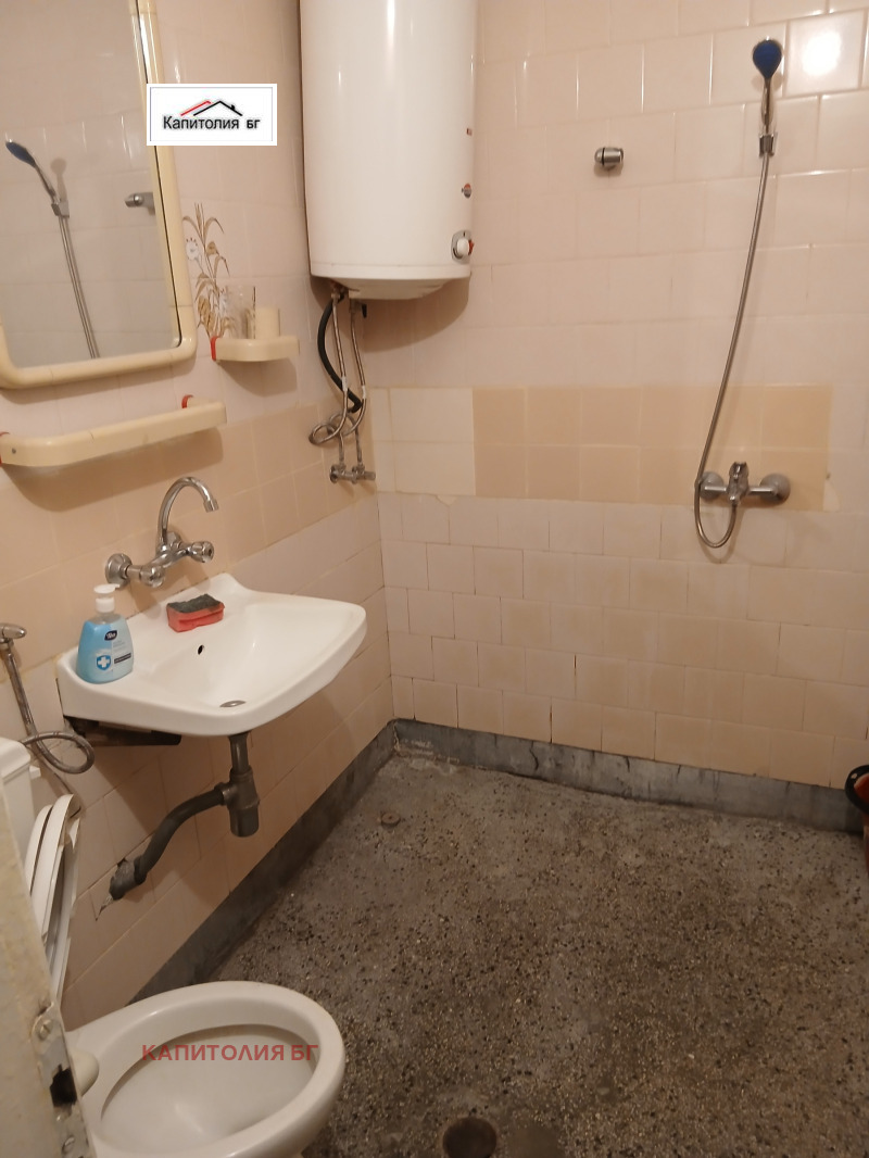 Дава под наем 3-СТАЕН, гр. Кърджали, Център, снимка 2 - Апартаменти - 52710564