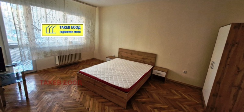 Дава под наем 4-СТАЕН, гр. София, Лагера, снимка 3 - Апартаменти - 52827451