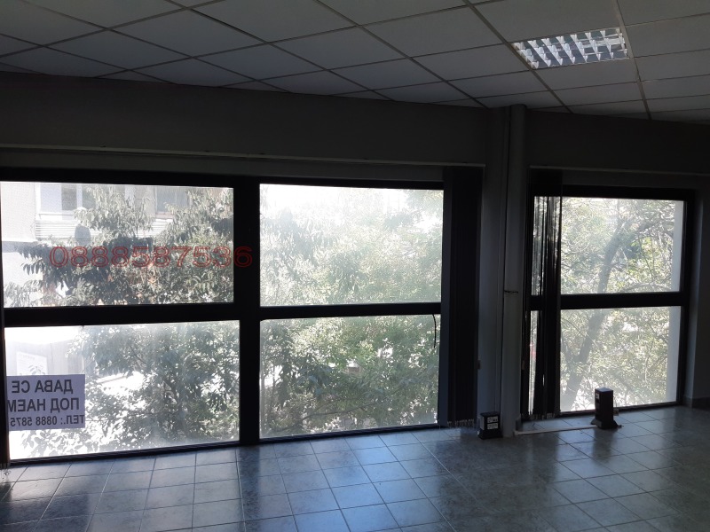 Дава под наем ОФИС, гр. Шумен, Център, снимка 3 - Офиси - 52999353