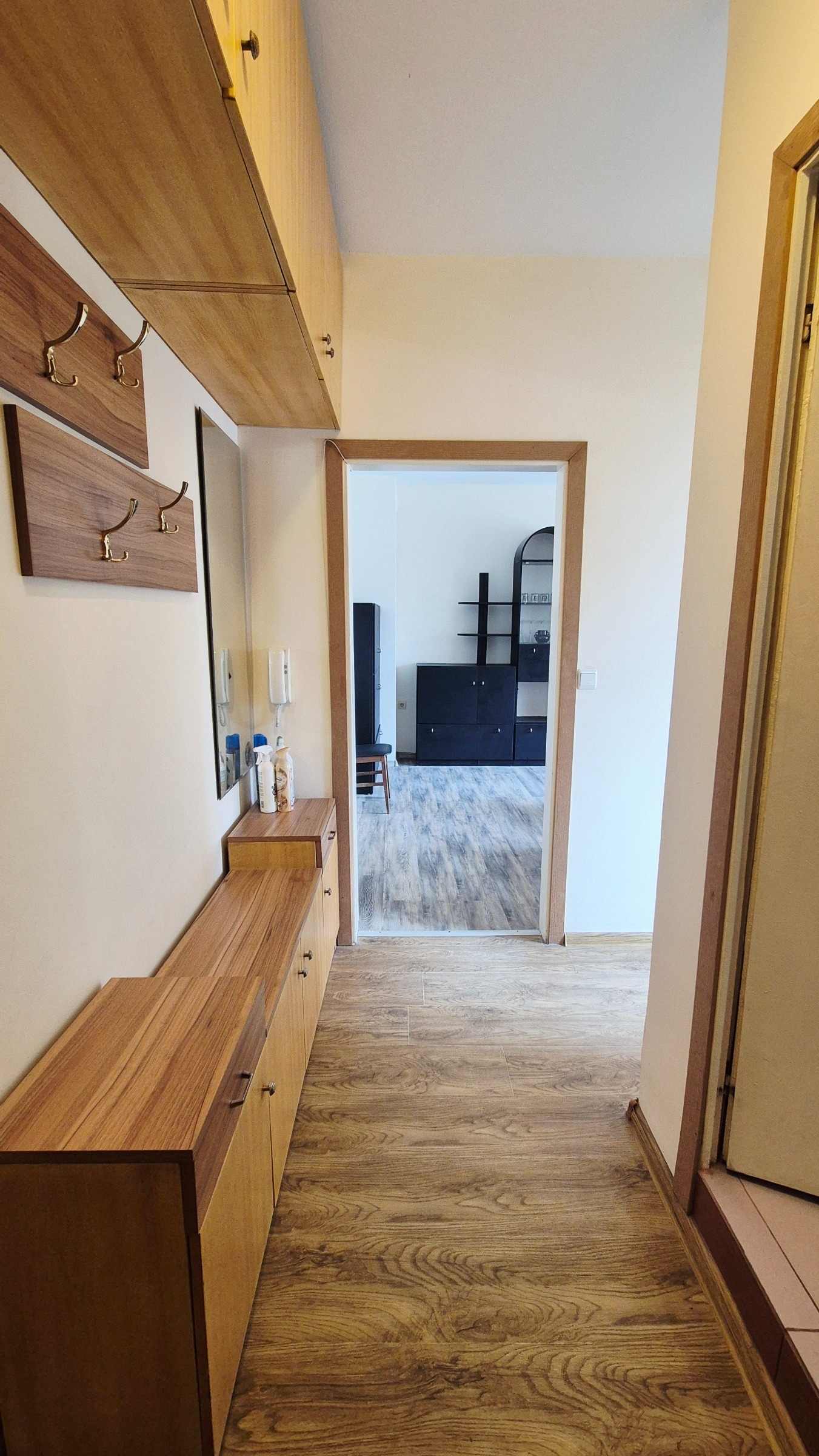 Дава под наем 2-СТАЕН, гр. Варна, Лятно кино Тракия