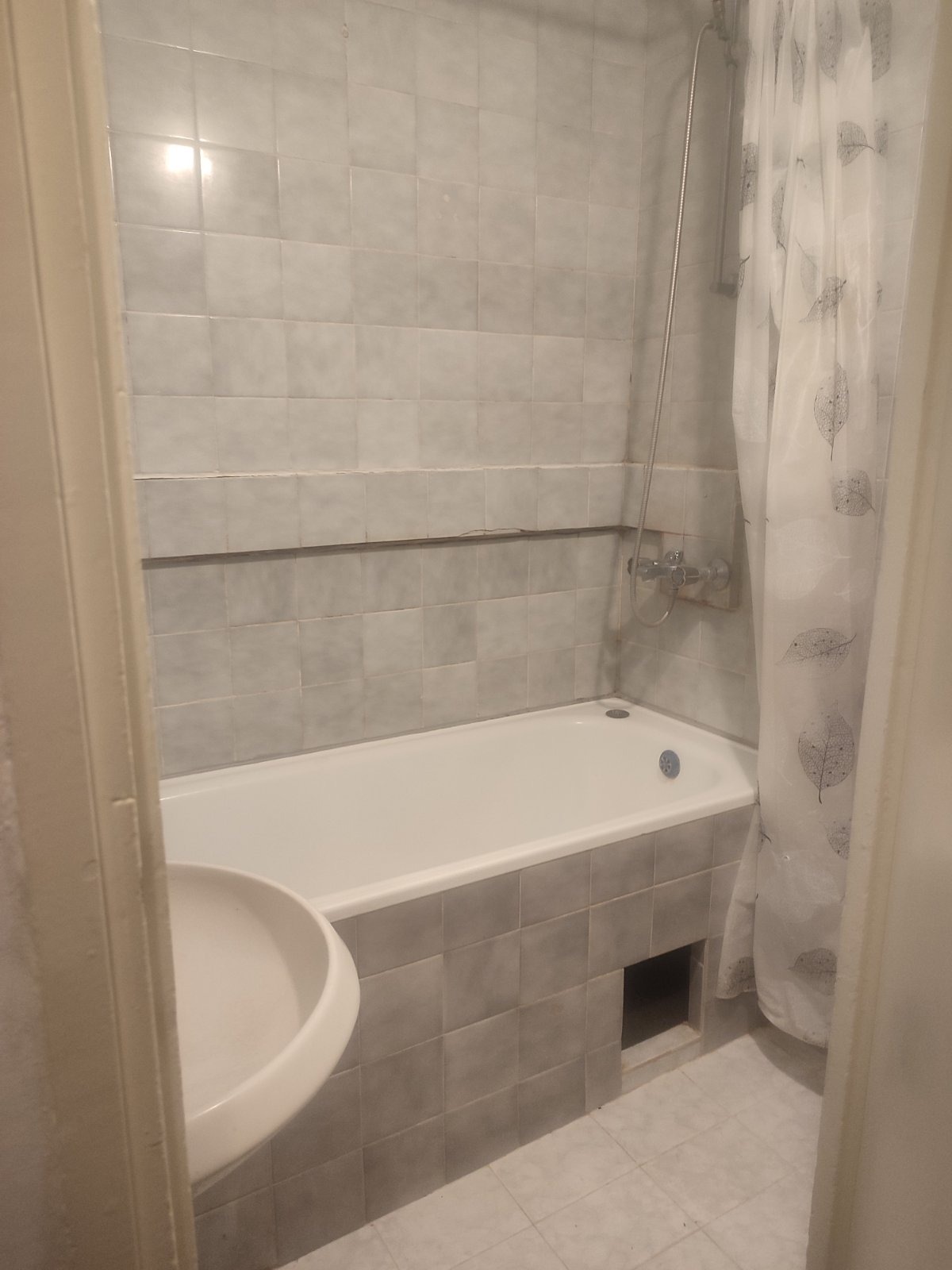 Дава под наем 2-СТАЕН, гр. Пловдив, Гагарин, снимка 7 - Апартаменти - 53688544