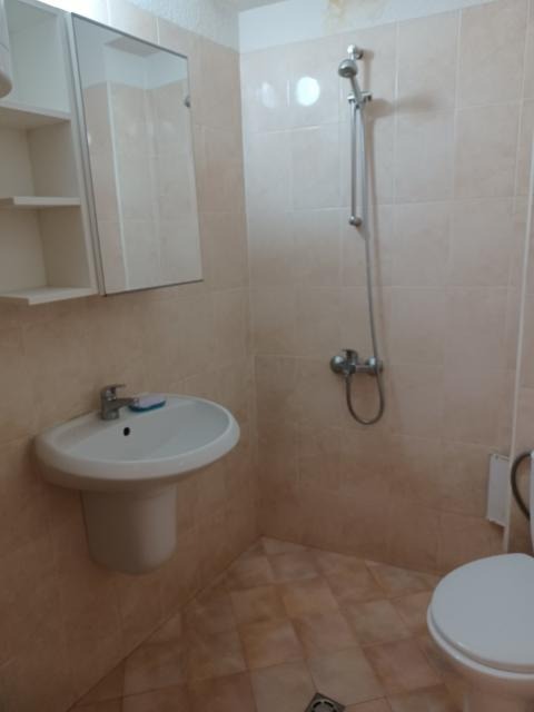 Kiadó  Szoba Sofia , Suhata reka , 20 négyzetméter | 68991112 - kép [4]