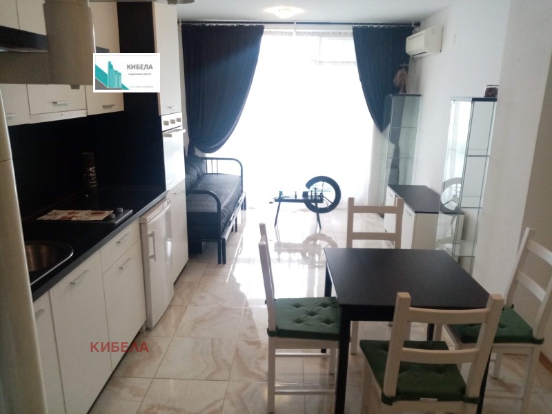 De inchiriat  1 dormitor Sofia , Studentsci grad , 75 mp | 60474184 - imagine [2]