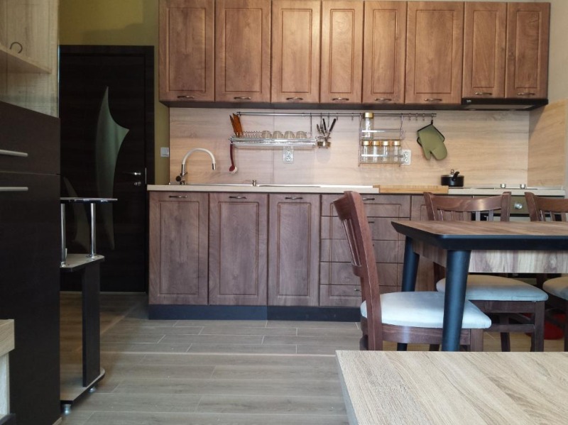 Para alugar  1 quarto Plovdiv , Kiutchuk Parij , 60 m² | 82311703 - imagem [2]