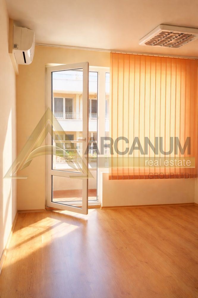 Дава под наем ОФИС, гр. Варна, Лятно кино Тракия, снимка 3 - Офиси - 54111654